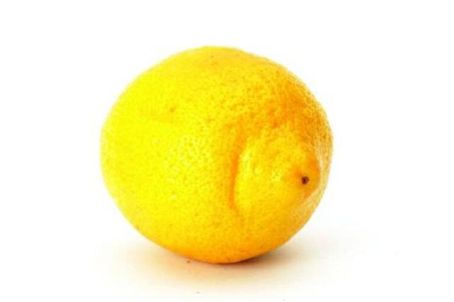 Lemon - energizing Refreshes and uplifts; disinfects; boosts the immune system; relieves anxiety and depression